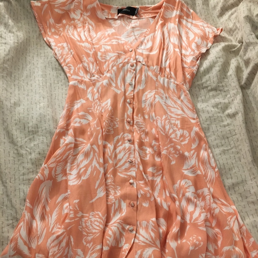 Peach and white mini dress with buttons (unused)